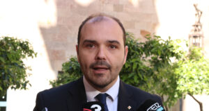 Dalmau reitera la vocació de “diàleg” amb els sindicats de la vaga educativa però per “avançar” en desplegar l’acord