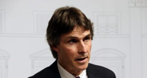 Junts celebra el grup de treball per la guerra a l’Iran i defensa rebaixar l’IRPF a rendes baixes i mitjanes