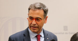 La reunió entre els sindicats educatius i el Govern acaba sense acord i amb l’amenaça de més vagues el tercer trimestre