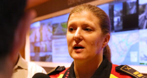 Trànsit munta quasi 100 quilòmetres de carrils addicionals per afavorir la sortida de 560.000 vehicles per Setmana Santa