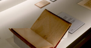 El Museu de Reus conserva els pocs documents de Gaudí salvaguardats després de l’incendi al taller de la Sagrada Família